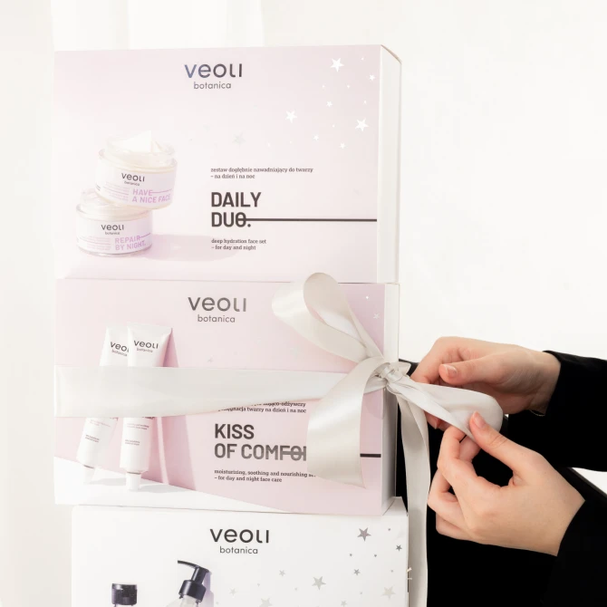 VEOLI BOTANICA Daily Duo Nawadniający zestaw kosmetyków na dzień i na noc (2 x 50ml)