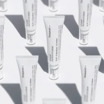 Transparent Lab De-bloat Soothing Eye Serum - kojące serum pod oczy z kofeiną - 15ml