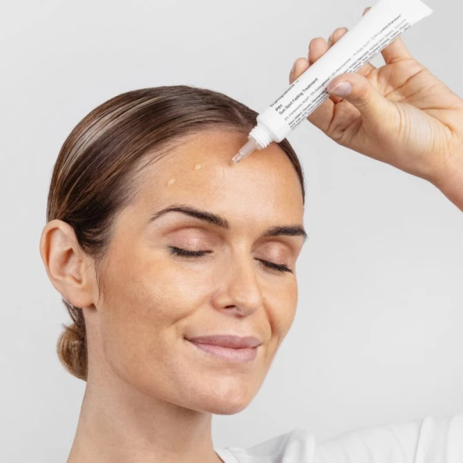 Transparent Lab P.I.H Sun Spot Fading Treatment - żel do twarzy rozjaśniający przebarwienia związane z nadprodukcją melaniny - 30ml