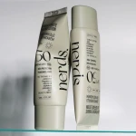 Nerds Nawilżający krem przeciwsłoneczny SPF 50 - 50ml