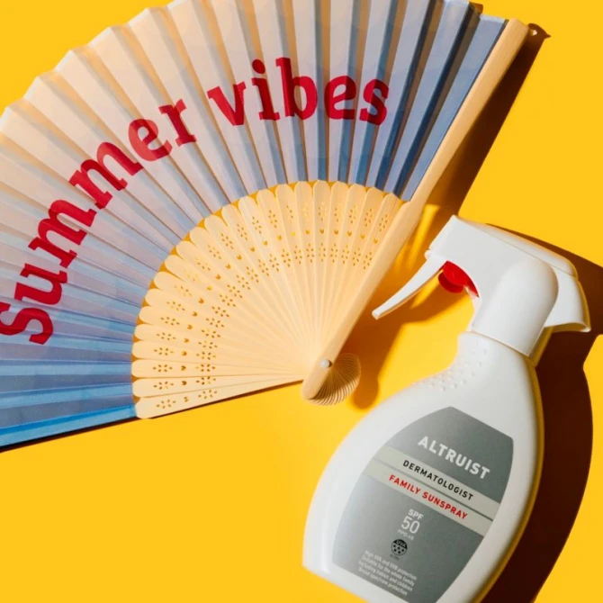 ALTRUIST Family Sunspray SPF 50 rodzinny spray przeciwsłoneczny do ciała 250 ml