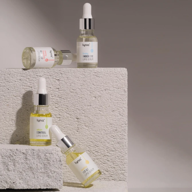 LYNIA Łagodzące serum lipidowe z witaminami C, F 15 ml