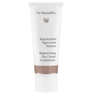 Dr. Hauschka Regenerating Day Cream rozświetlająco-regenerujący krem na dzień do cery dojrzałej 40ml