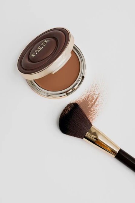 PAESE selfglow kremowy bronzer z matowym efektem Velvet Sand 02 8g
